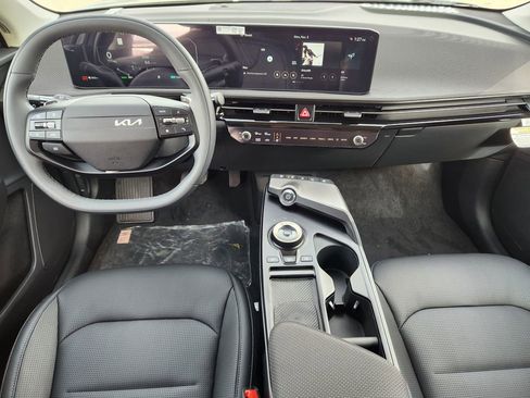 New 2025 Kia EV6 Wind image 10