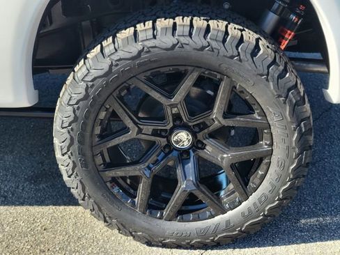 New 2025 Ford F150 Lariat w/ Equipment Group 501A Mid image 6