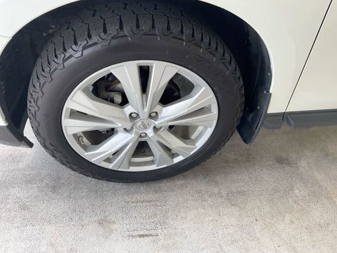 Used 2019 Nissan Pathfinder SL w/ SL Premium Package AWD/4WD image 10