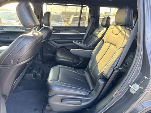 New 2025 Jeep Grand Cherokee L Limited w/ Luxury Tech Group II RWD image 18