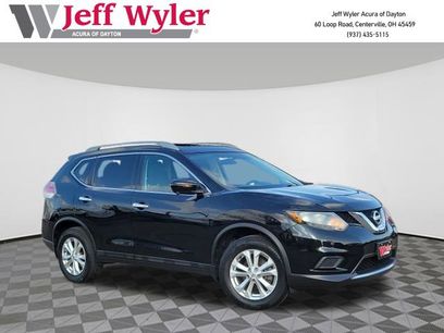 Used 2016 Nissan Rogue SV w/ SV Premium Package