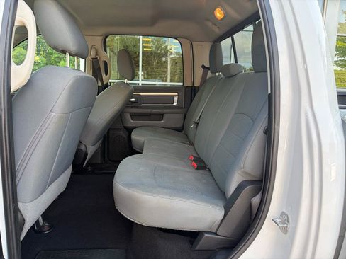 Used 2018 RAM 2500 SLT AWD/4WD image 39