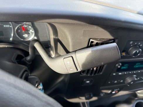 Used 2024 GMC Savana 2500 w/ Driver Convenience Package image 13