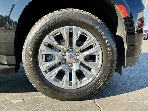 Used 2021 GMC Yukon XL Denali image 20