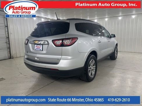 Used 2017 Chevrolet Traverse LT image 5