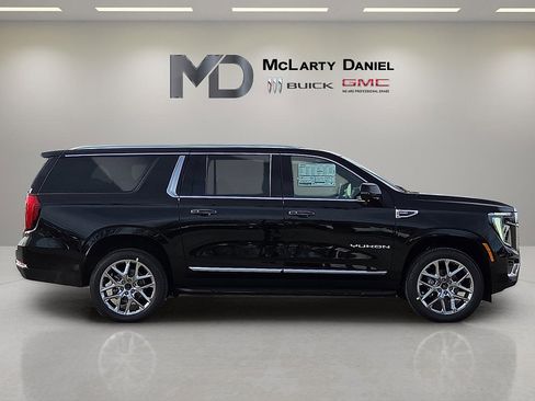 New 2026 GMC Yukon XL Elevation w/ Elevation Premium Package image 6