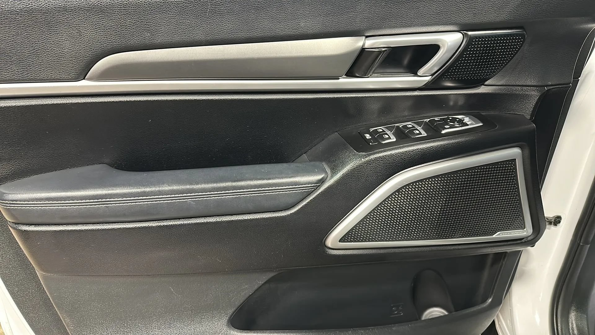 Used 2020 Kia Telluride S AWD/4WD image 10