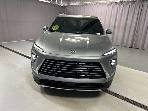 New 2026 Buick Enclave Preferred image 2