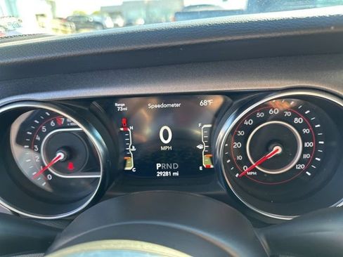 Used 2021 Jeep Gladiator Mojave image 14