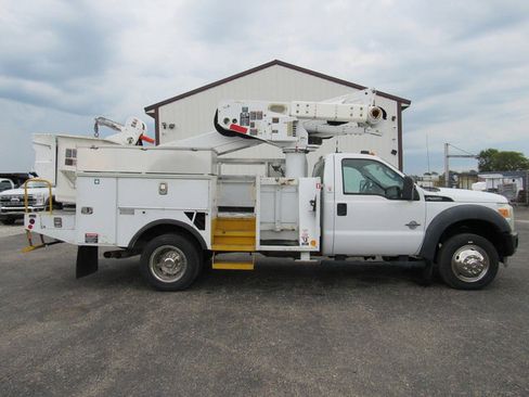 Used 2012 Ford F550 4x4 Regular Cab Super Duty w/ Payload Upgrade Pkg image 1