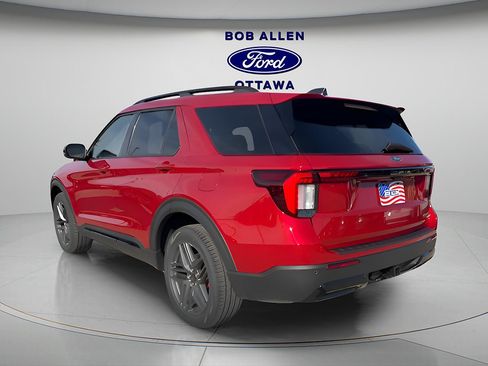 New 2026 Ford Explorer ST-Line w/ ST-Line Street Pack AWD/4WD image 4