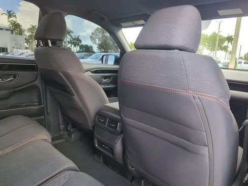 Used 2024 Honda Pilot Sport image 19