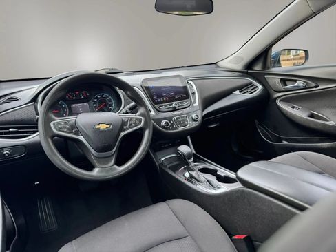 Used 2022 Chevrolet Malibu LT FWD image 17