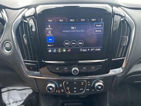 Used 2023 Chevrolet Traverse LT image 31