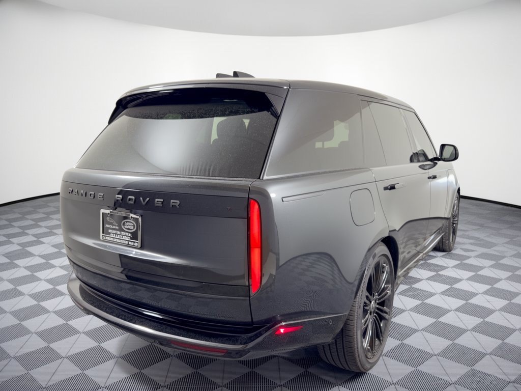 Used 2025 Land Rover Range Rover Long Wheelbase SE AWD/4WD image 9
