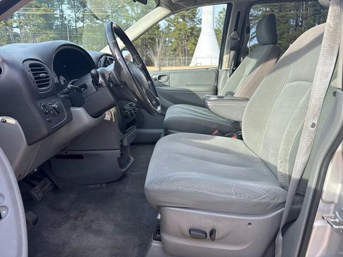 Used 2007 Dodge Grand Caravan SXT image 11