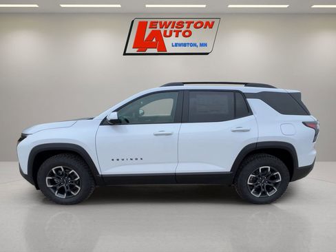 New 2026 Chevrolet Equinox ACTIV image 2