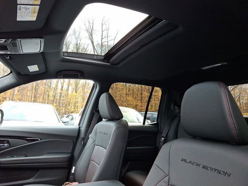 New 2026 Honda Ridgeline Black Edition image 12