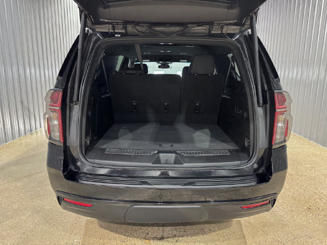 Used 2024 Chevrolet Suburban RST w/ Luxury Package AWD/4WD image 5
