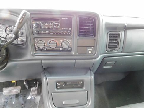 Used 2000 Chevrolet Silverado 1500 LT image 10
