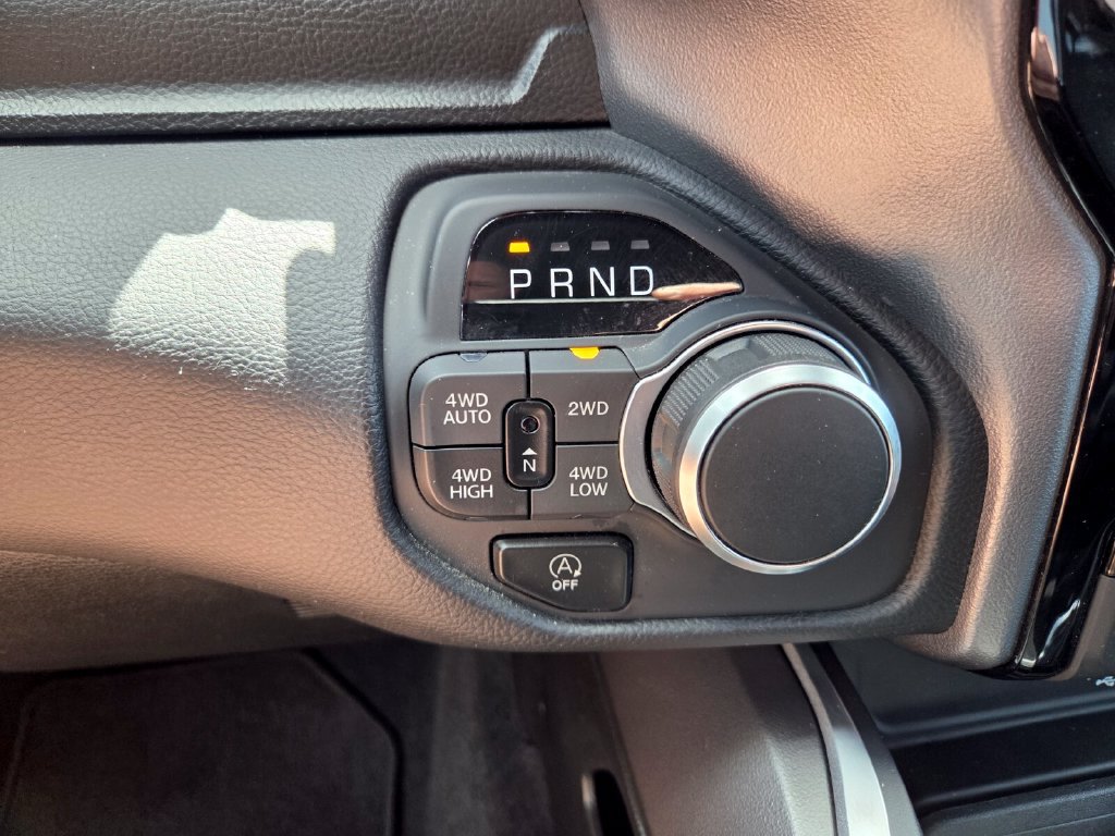 Used 2025 RAM 1500 Big Horn AWD/4WD image 31