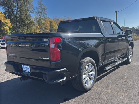 Used 2024 Chevrolet Silverado 1500 Custom image 10