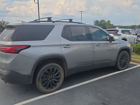 Used 2023 Chevrolet Traverse RS w/ LPO, Floor Liner Package FWD image 4