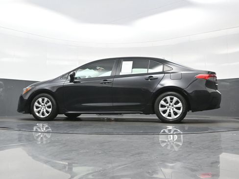 Used 2024 Toyota Corolla LE FWD image 27