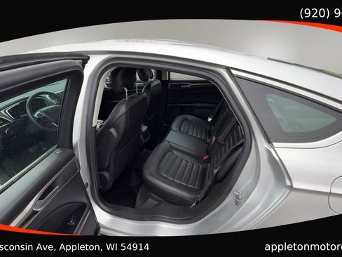 Used 2014 Ford Fusion SE w/ Equipment Group 202A image 14