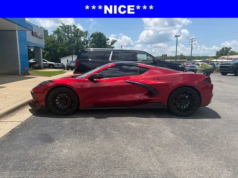 Used 2022 Chevrolet Corvette Stingray Preferred Cpe w/ Z51 Performance Package RWD image 4
