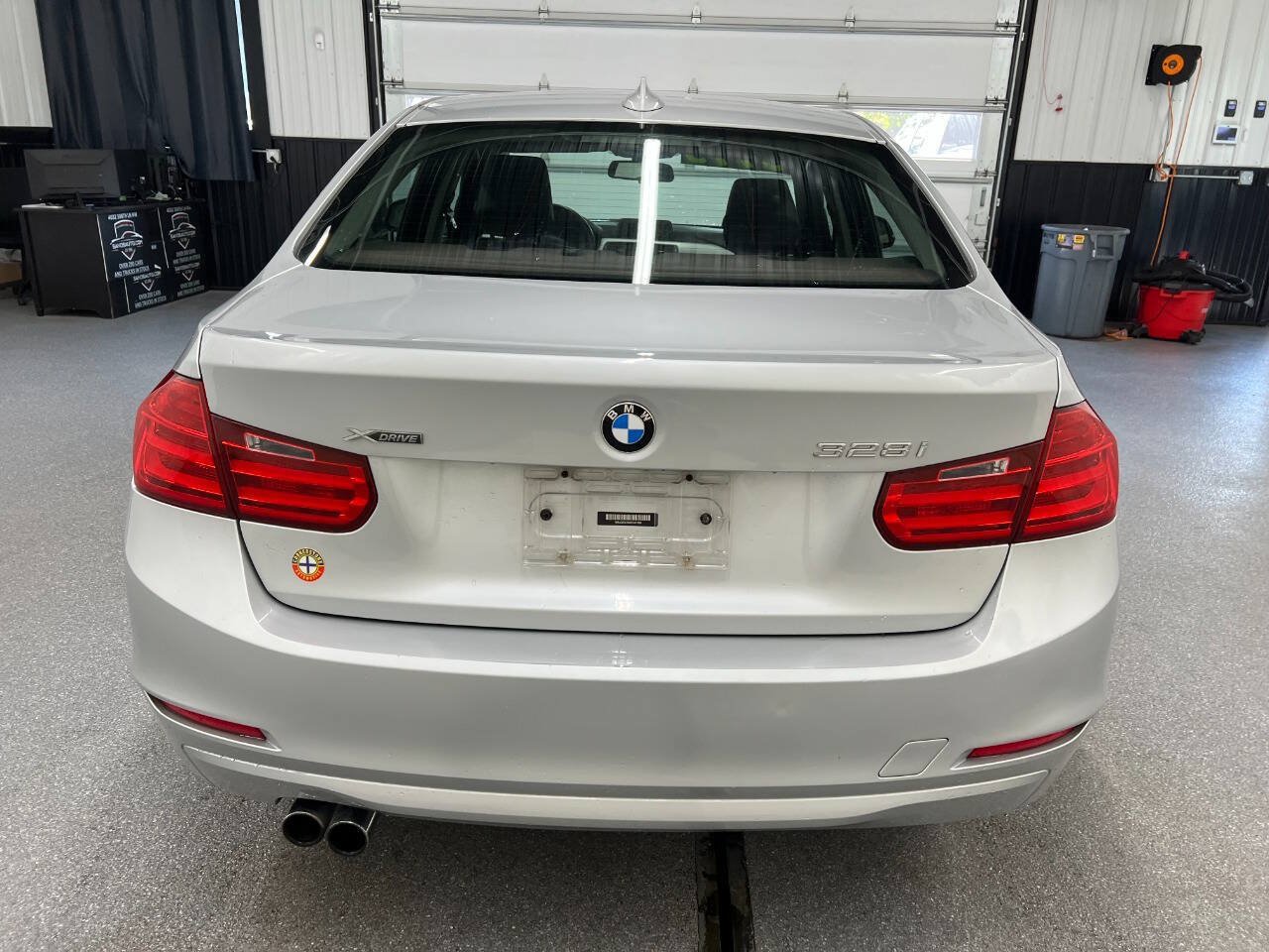 Used 2013 BMW 328i xDrive Sedan AWD/4WD image 5