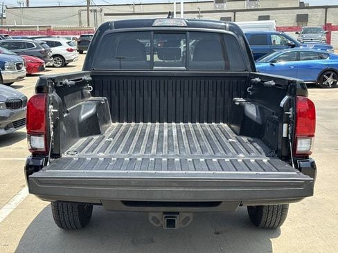Used 2022 Toyota Tacoma SR AWD/4WD image 30