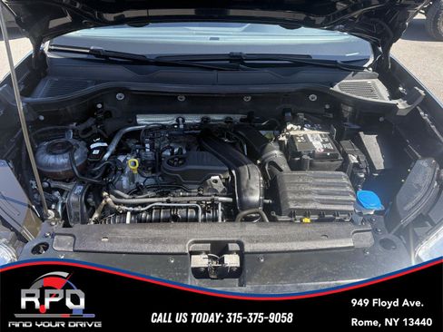 Used 2023 Volkswagen Taos SE image 13