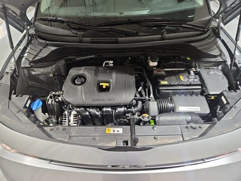 Used 2025 Kia Soul LX w/ LX Technology Package image 13