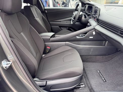 New 2026 Hyundai Elantra SEL Sport Premium FWD image 16