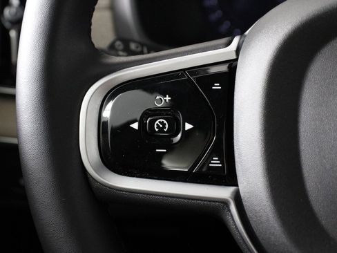 Certified 2026 Volvo XC90 B6 Core image 10