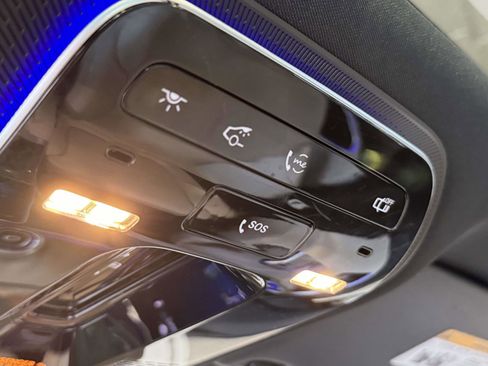 Certified 2022 Mercedes-Benz C 300 4MATIC Sedan image 12