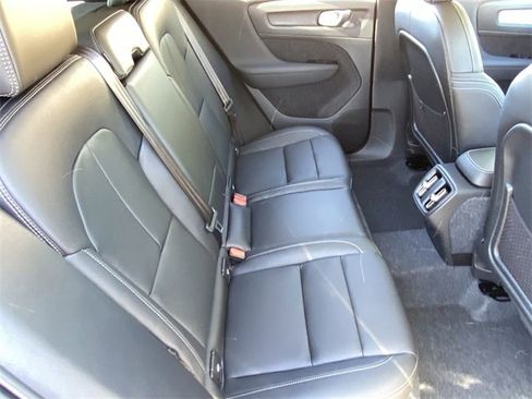 New 2026 Volvo XC40 B5 Core image 14