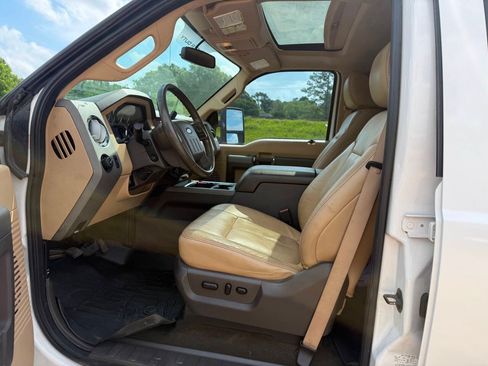 Used 2011 Ford F250 Lariat w/ Lariat Ultimate Pkg AWD/4WD image 15