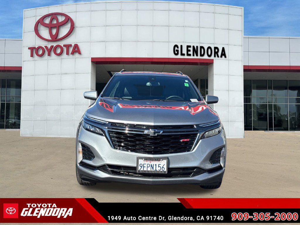 Used 2023 Chevrolet Equinox RS FWD image 3
