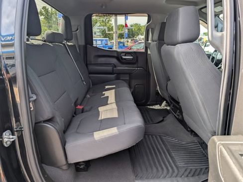 Used 2021 Chevrolet Silverado 1500 Custom Trail Boss AWD/4WD image 17