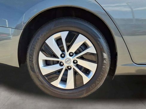 Used 2025 Nissan Altima 2.5 S image 20