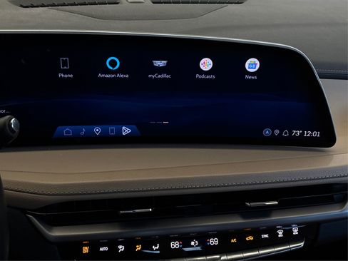 Certified 2024 Cadillac XT4 Luxury image 26