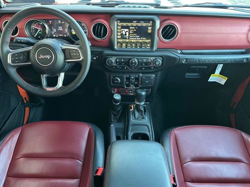 Used 2023 Jeep Wrangler Unlimited Rubicon 4xe image 14