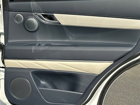 New 2026 Genesis GV80 3.5T Prestige image 16