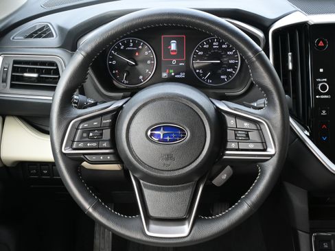 Certified 2025 Subaru Ascent Limited image 17