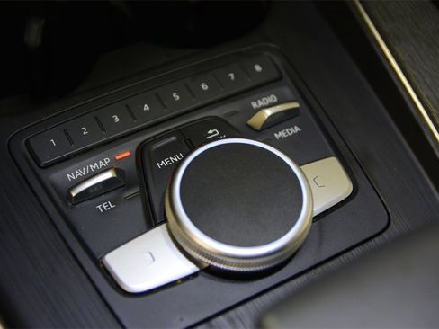 Used 2018 Audi A4 2.0T allroad Prestige image 30