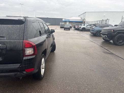 Used 2015 Jeep Compass Sport w/ Power Value Group AWD/4WD image 9