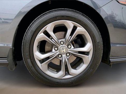 Used 2023 Honda Accord EX image 9