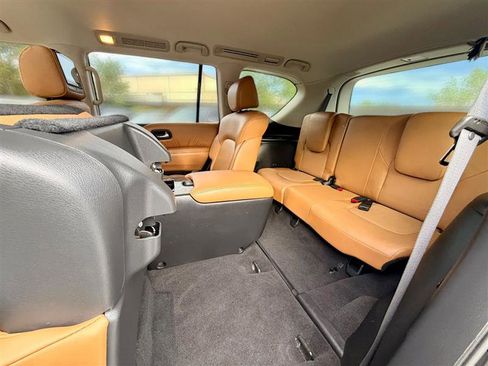 Used 2017 INFINITI QX80 Signature Edition w/ All Season Package AWD/4WD image 27